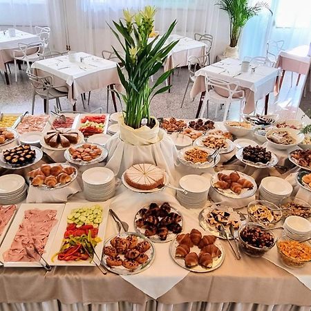 Hotel Bristol 리그나노 사비아도로 외부 사진