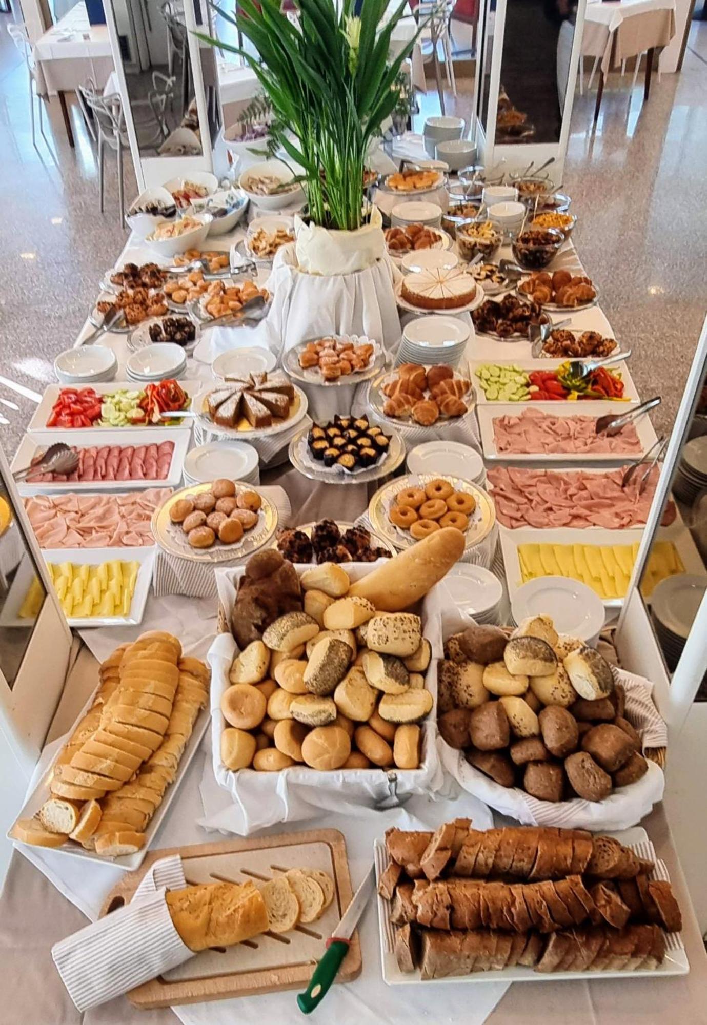 Hotel Bristol 리그나노 사비아도로 외부 사진