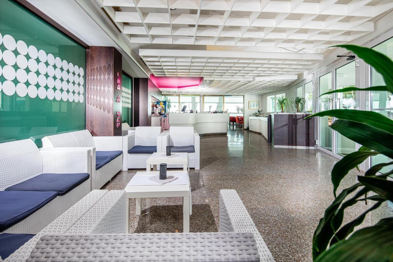 Hotel Bristol 리그나노 사비아도로 외부 사진
